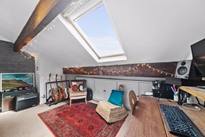 Photo 32- click for photo gallery